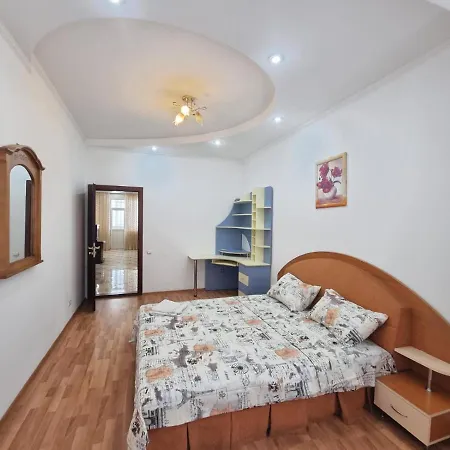 Apartment Lev Tolstoi Street New Grand