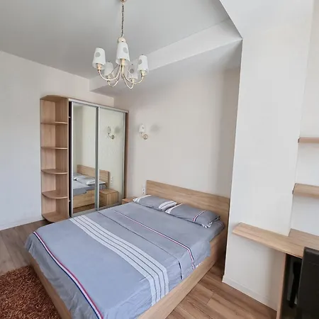 Lev Tolstoi Street New Grand